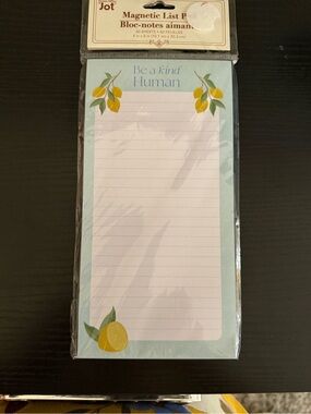 Be a Kind Human Magnetic List Pad - Lemon Design (Light Blue, Yellow)